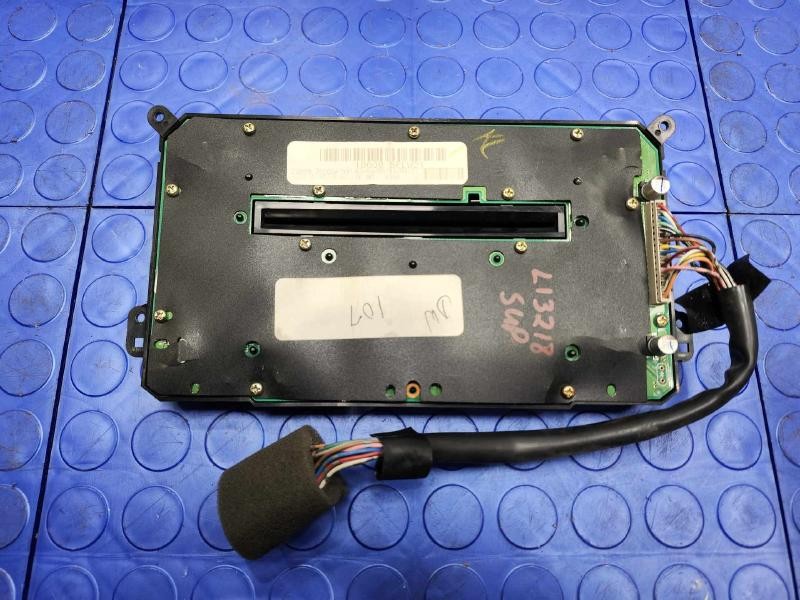 04-05 Nissan Armada Radio Receiver Head Unit AM FM 6-Disc CD OEM 28185-7S512