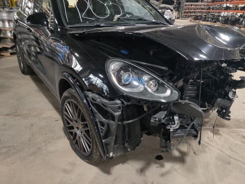 Audio Equipment Radio Receiver Control Unit Fits 17-18 PORSCHE CAYENNE 526594