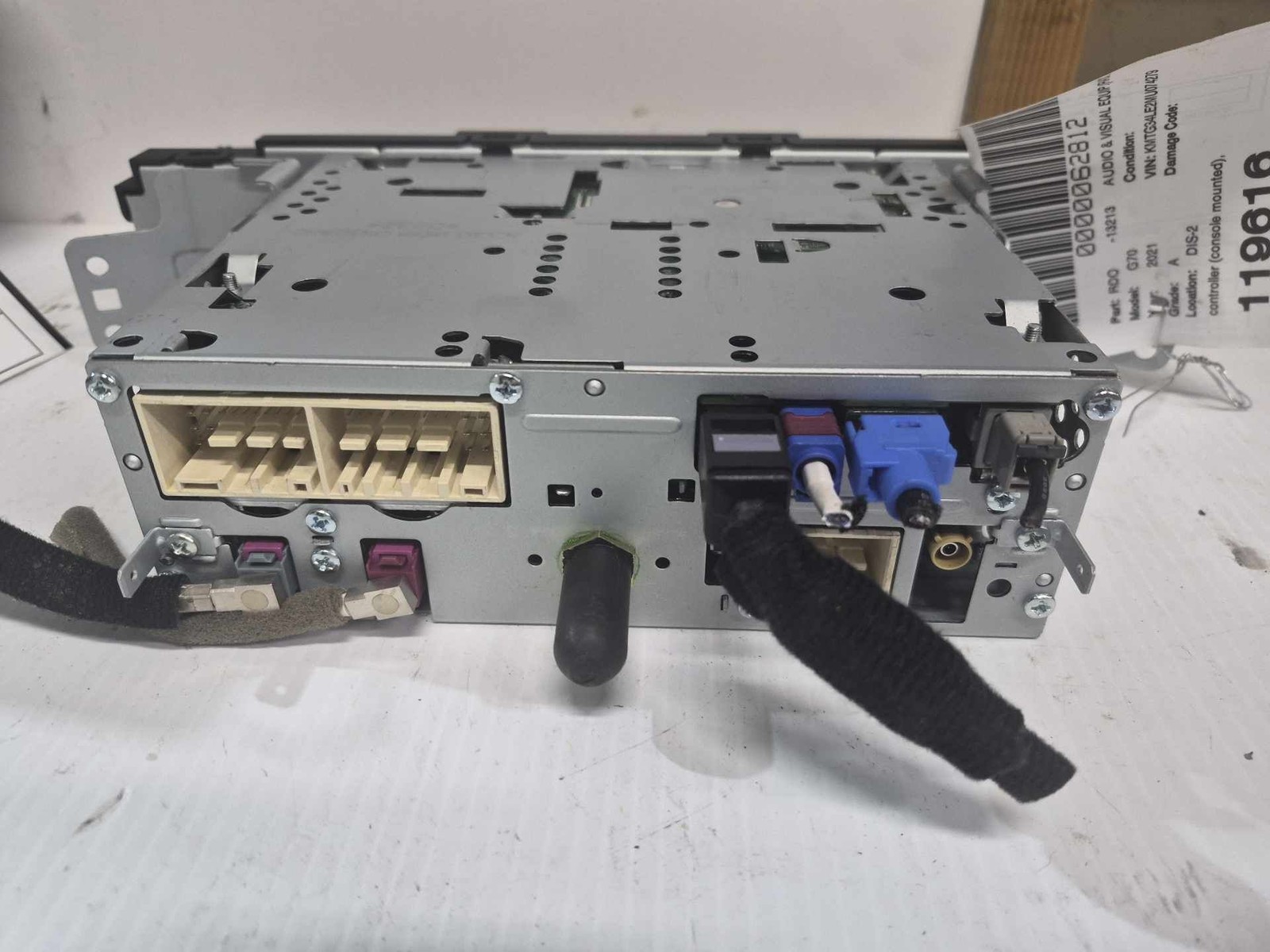 Audio & Visual Equip.(radio) GENESIS G70 19 20 21