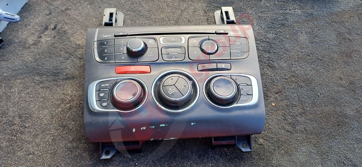 CITROEN DS4 THP DSPORT 11-13 STEREO RADIO CD PLAYER KIT 9676837780