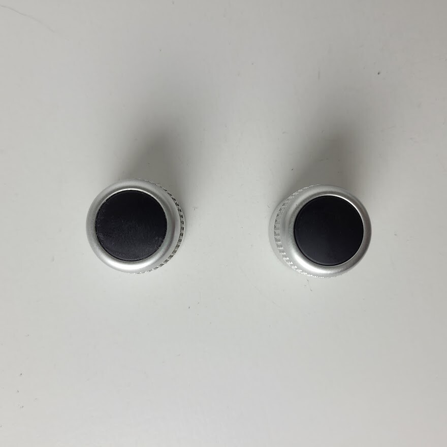 2010 Kia Sedona Radio Knobs Black Silver Pair Set of 2 OEM