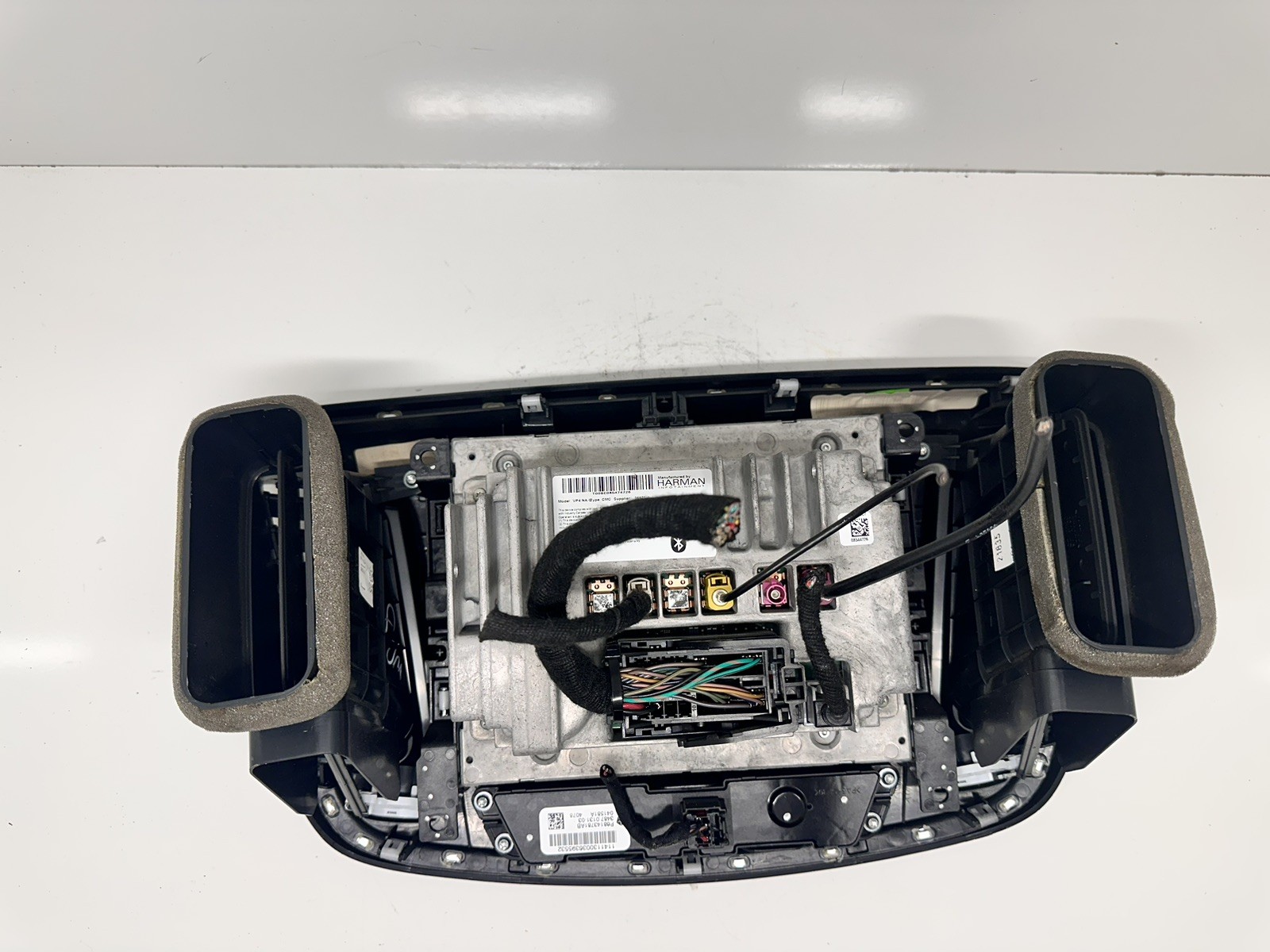 15-17 Chrysler 200 GPS Navigation UConnect VP4 RA4 Radio 8.4 Display Screen OEM