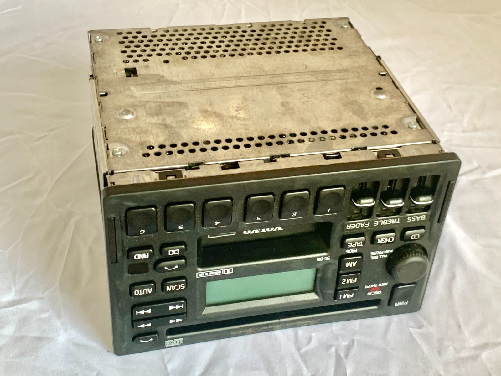 Volvo SC-815 Premium car radio stereo Volvo 960, 850, v70, s70 SC-815 3533713-1