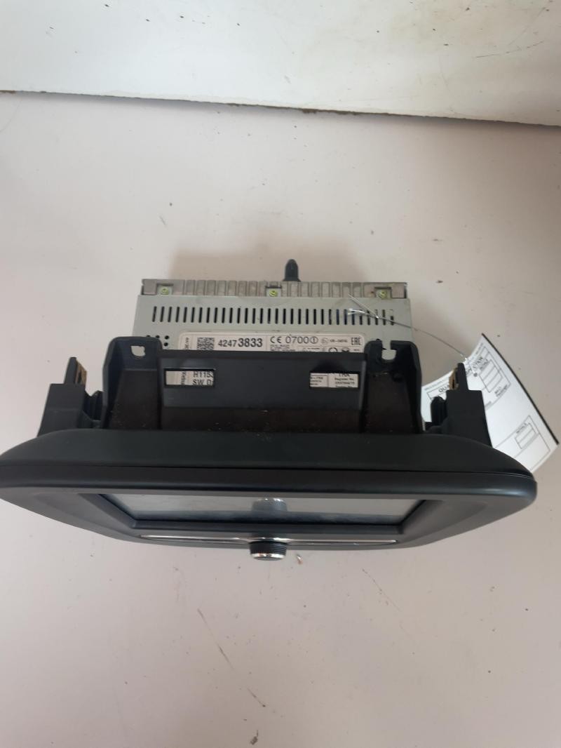 16 CHEVY MALIBU Radio Receiver/Screen Opt Ioa Oe# 42473833