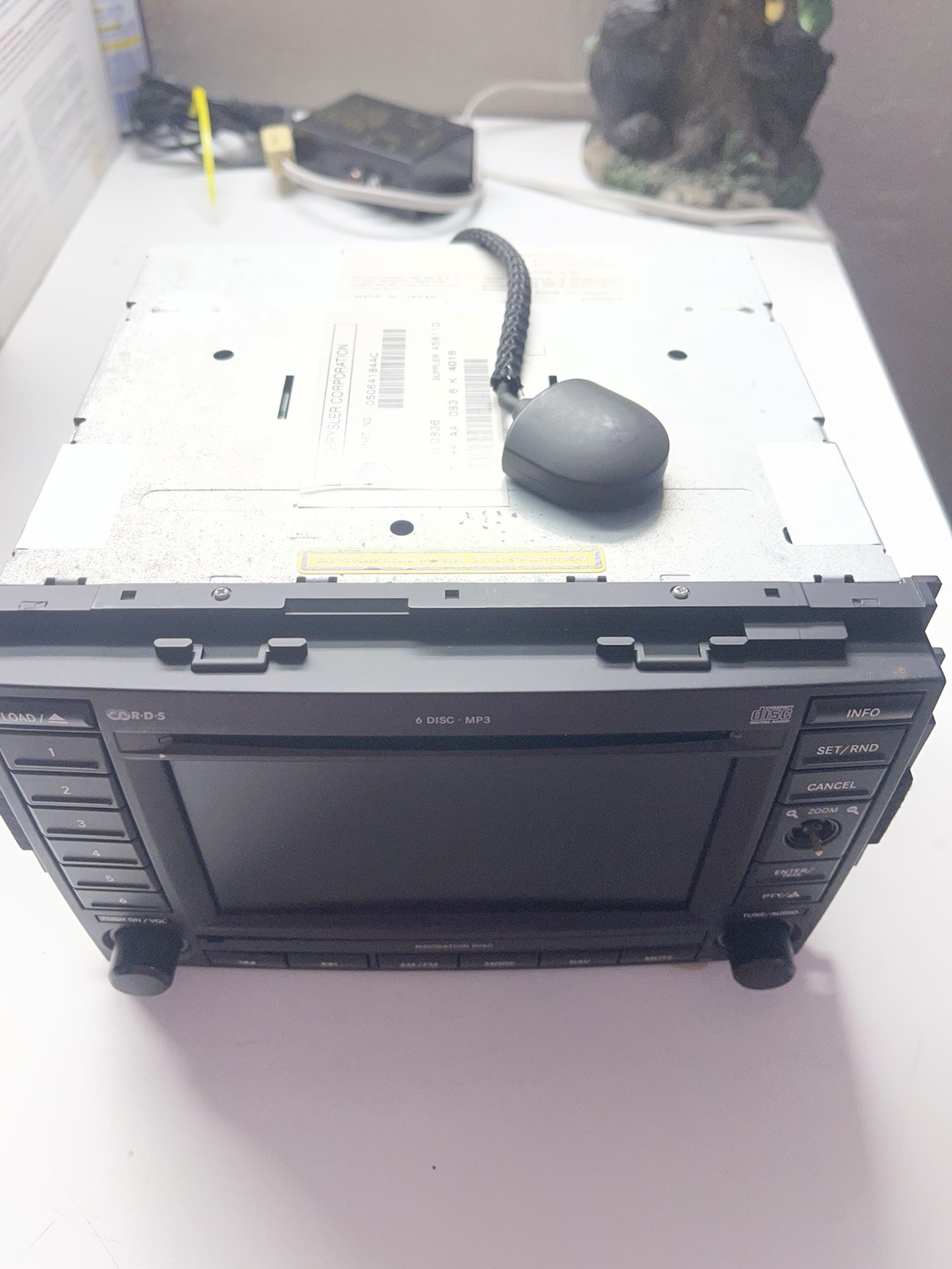 OEM Chrysler Dodge Jeep REC Navigation Radio 05064184AC 6 Disc CD DVD GPS