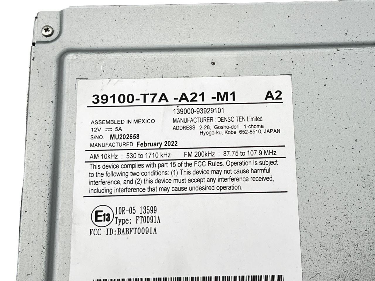 2019-2022 Honda HR-V Audio Receiver With Display Button Cover No Good