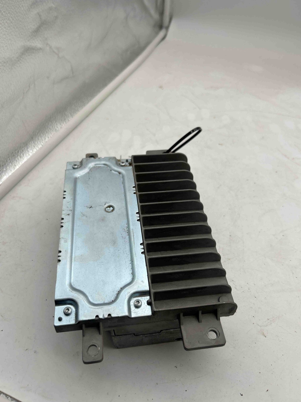 Fits 2017-2018 Chrysler Pacifica Uconnect 8.4 Radio Receiver OEM:68232028AI