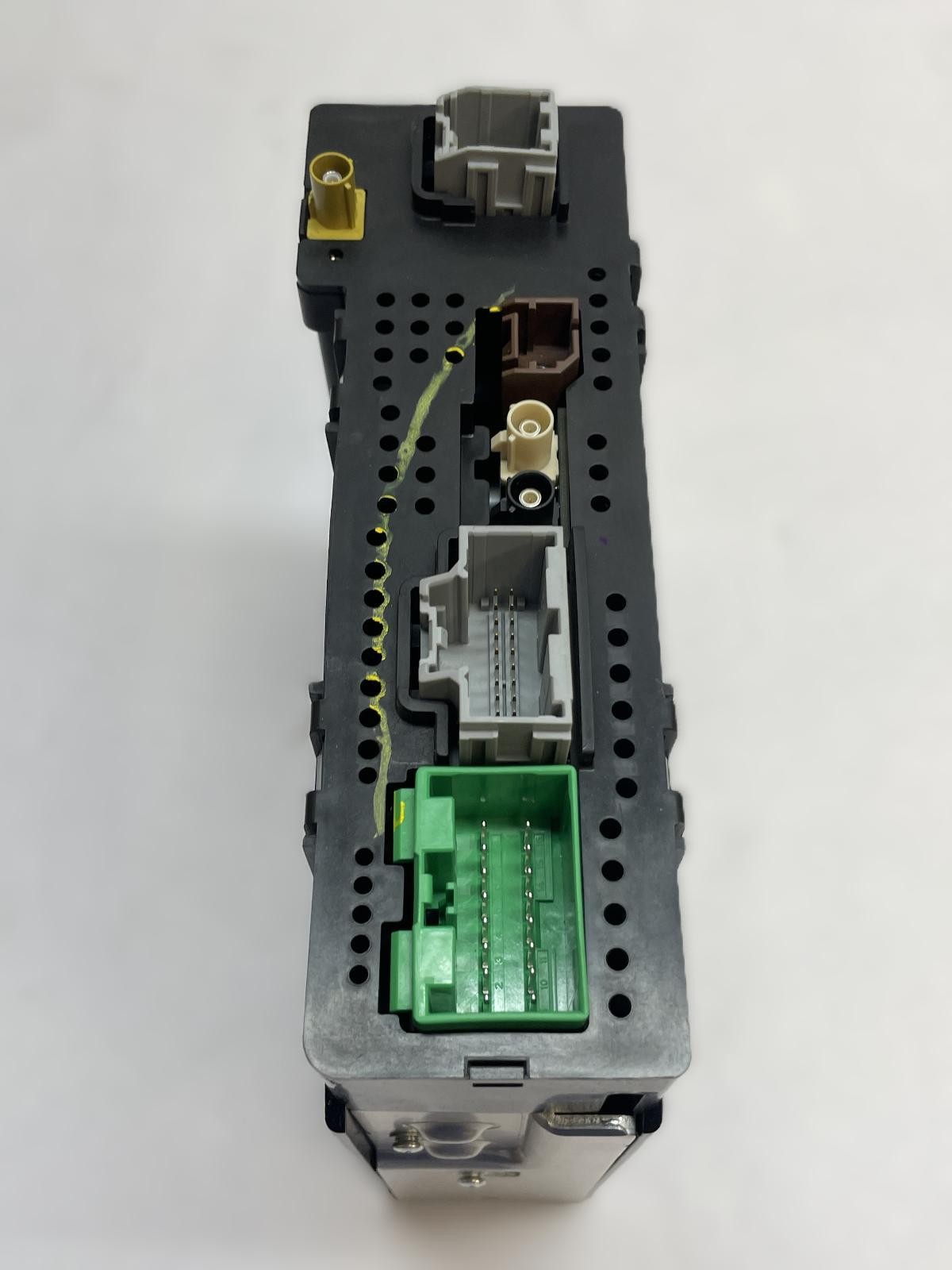2017 GMC YUKON XL 1500 Radio Receiver GM OEM 84222871 Audio Unit
