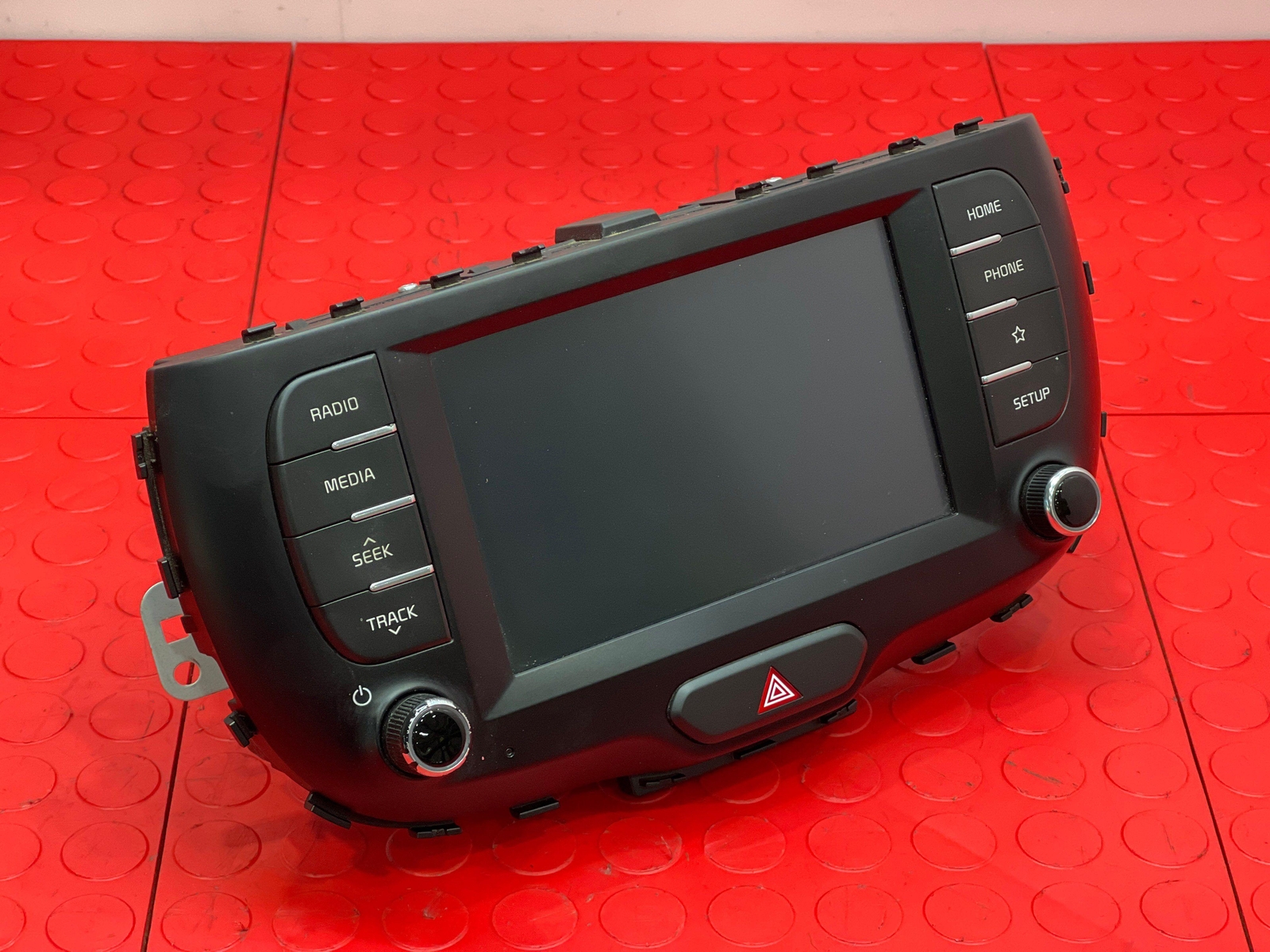 20-21 Kia Soul Radio Receiver / 7.0″ Display Screen Assembly OEM 96160K0090WK