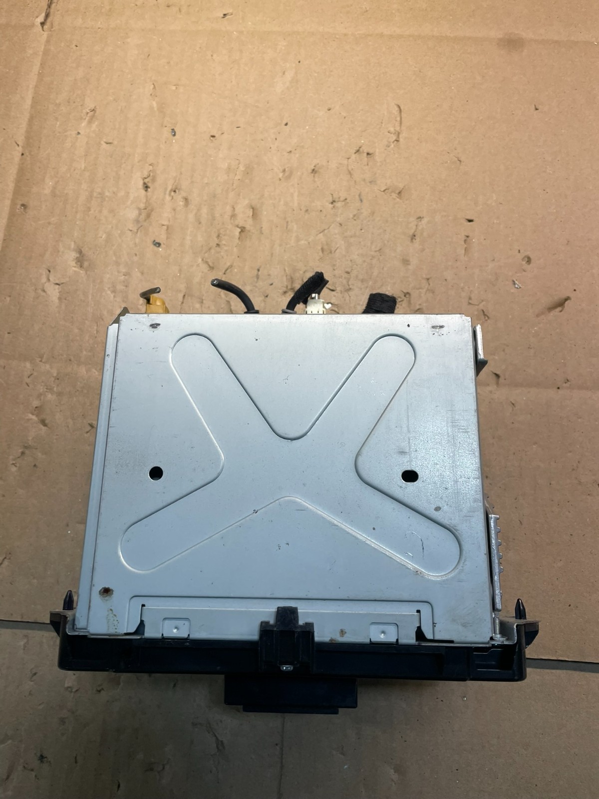 2011 to 2013 Dodge Charger Am Fm Cd Player Radio Receiver OEM W1286 DG