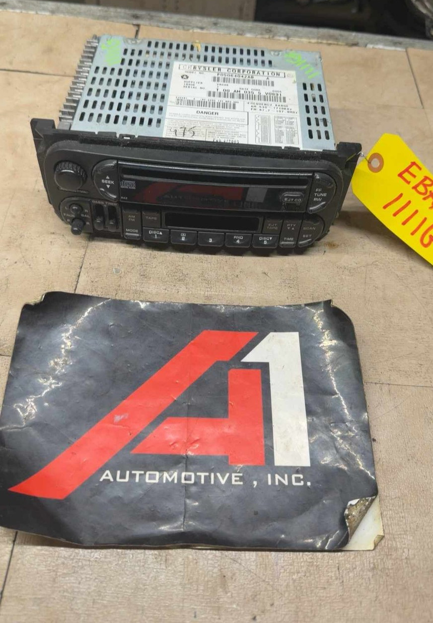 2001-2002 DURANGO DAKOTA SEBRING AM FM Radio Receiver Cassette CD Player Changer