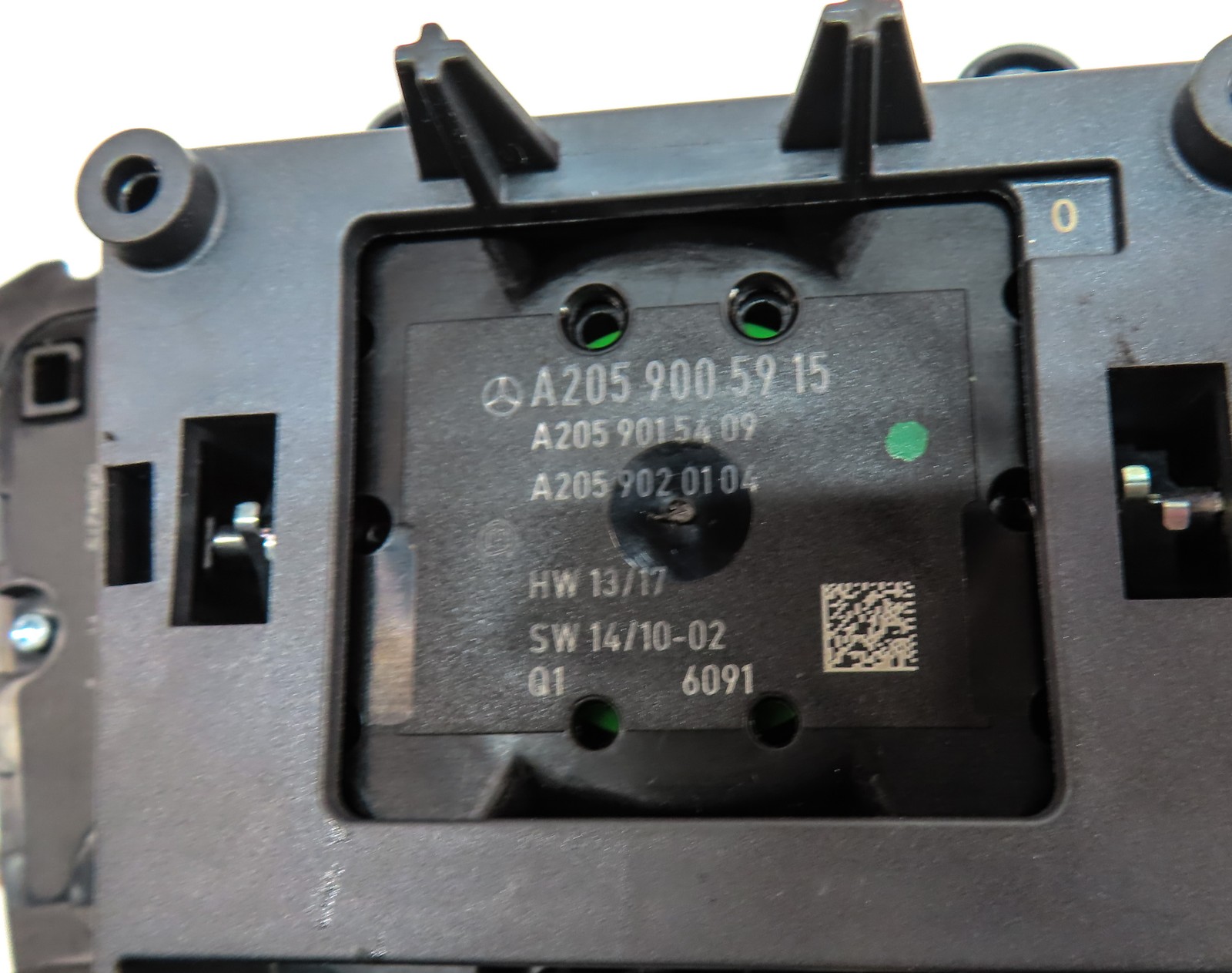 16-19 MERCEDES C300 C350 C450 GLC300 (W205 X253) GPS MULTIMEDIA TOUCHPAD CONTROL