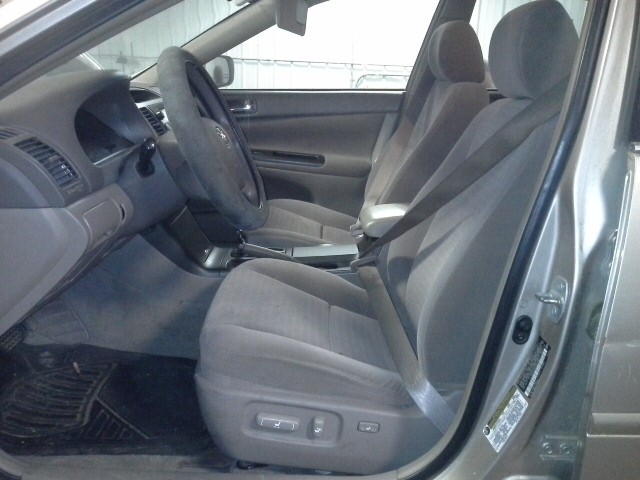 2005 Toyota Camry RADIO AM-FM-CD,86120AA160
