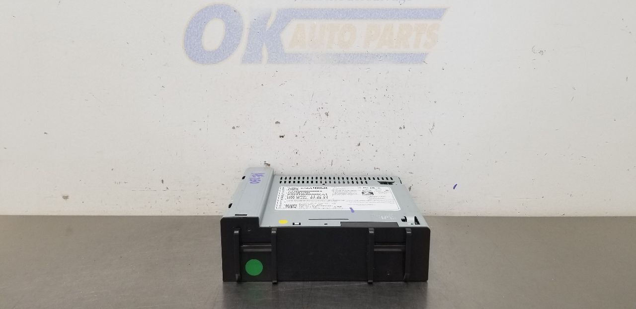 25 GMC SIERRA 1500 RADIO AUDIO RECEIVER 85689868
