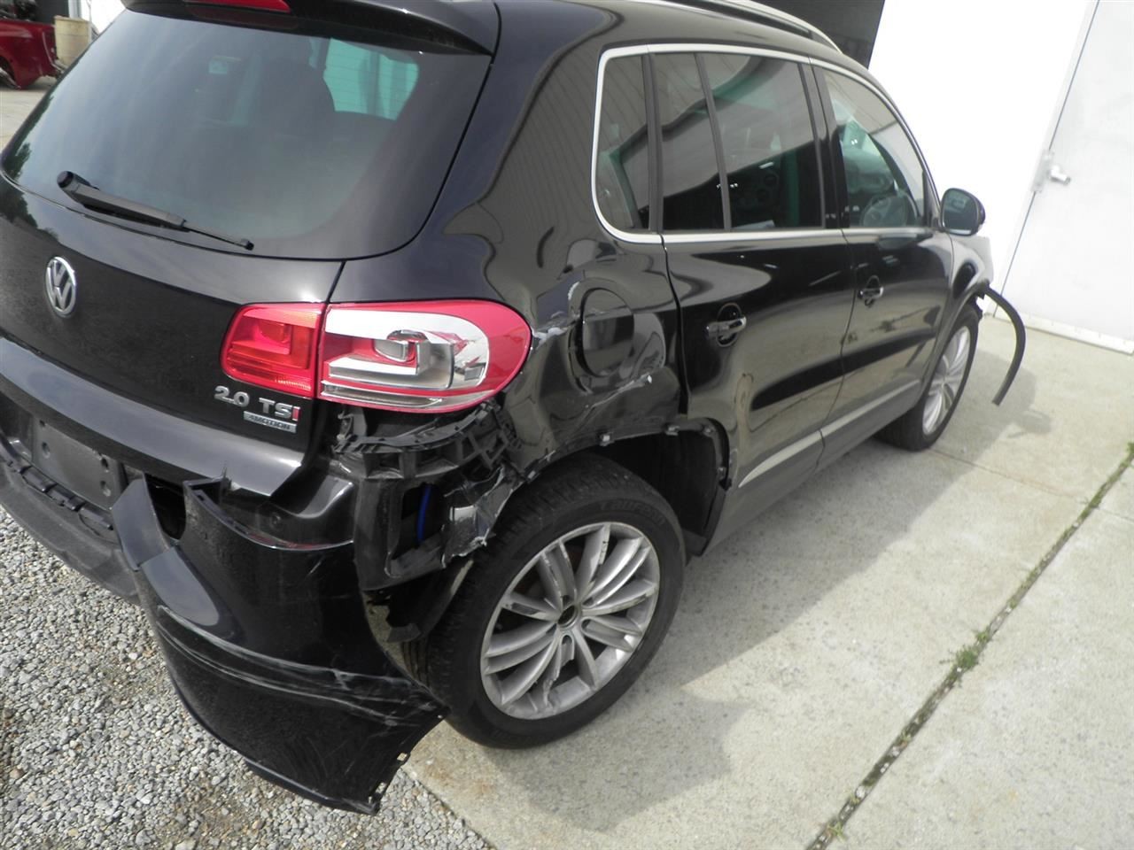 Radio Receiver Am-fm-cd-dvd-navigation Fits 09-17 TIGUAN