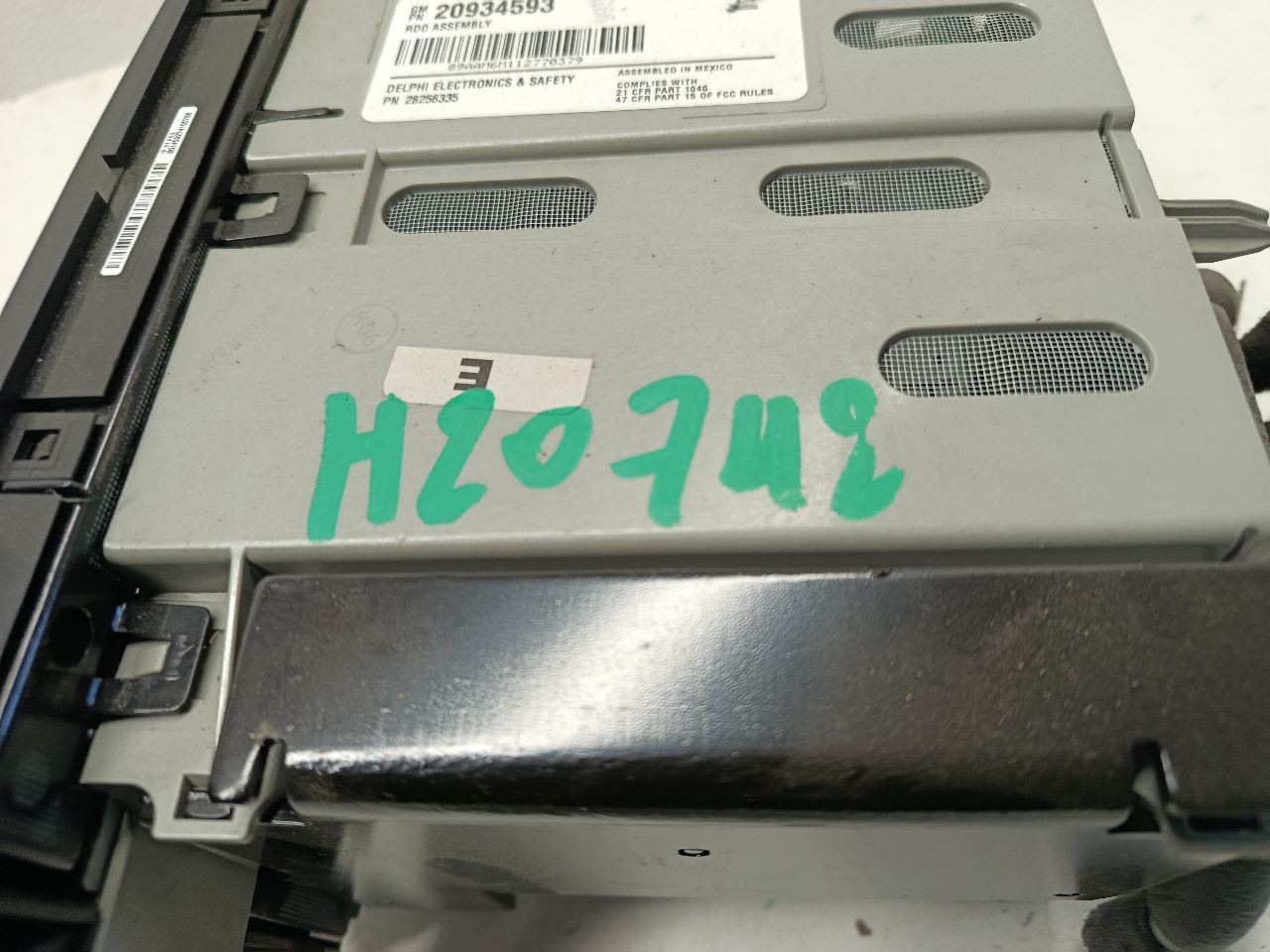 Audio Equipment Radio AM-FM-CD-MP3-USB Fits 11-21 EXPRESS 2500 VAN 4139504