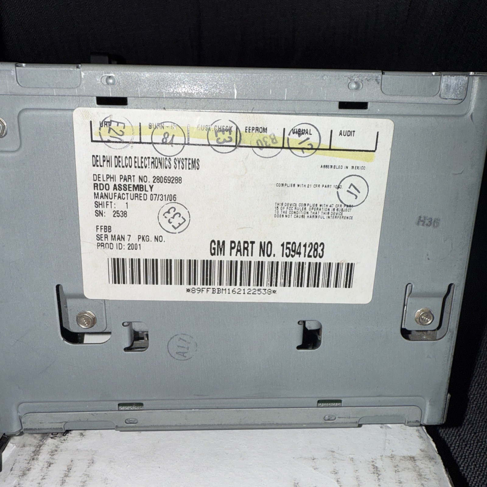 OEM Delphi/Delco GM Pontiac Stereo/CD Player Part No. 15941283 Unknown Working