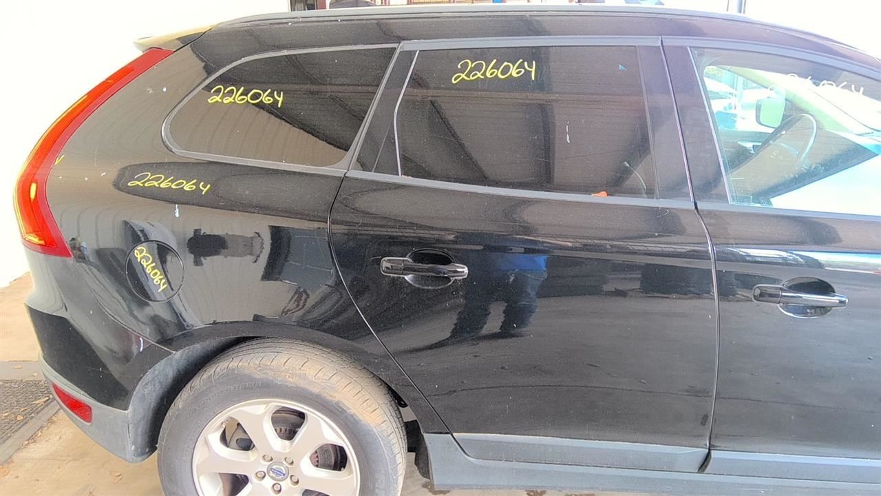 Audio Equipment Radio XC60 Display Upper Fits 09-12 VOLVO 60 SERIES 1348356