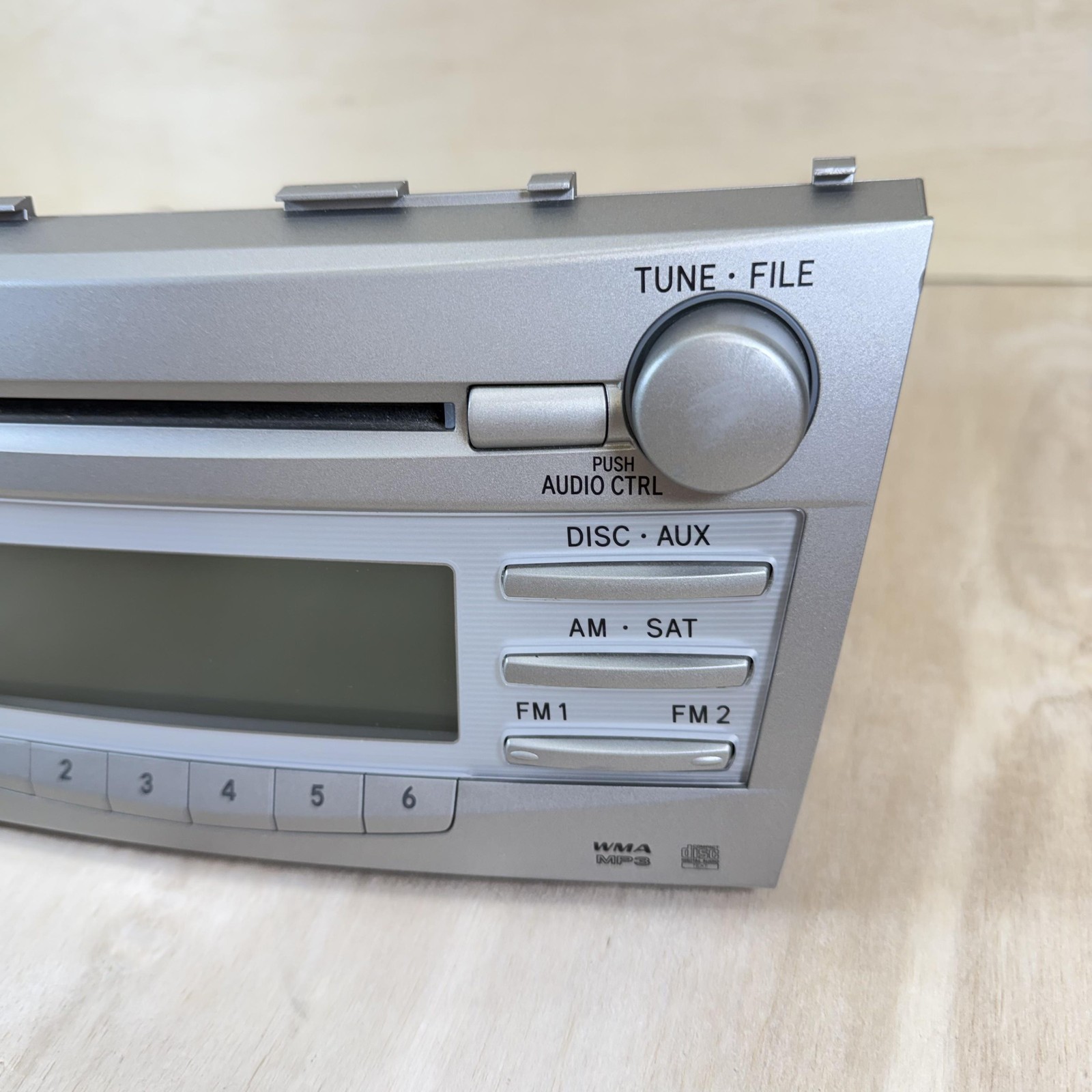 Toyota OEM Car Stereo Radio 86120-06480 CD MP3 WMA Satellite Silver Head Unit