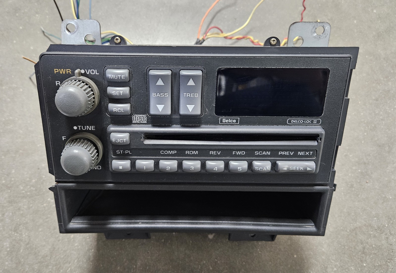 1995-97 Chevy Blazer S10 GMC Sonoma Jimmy Radio Delco CD Player OEM 16220765