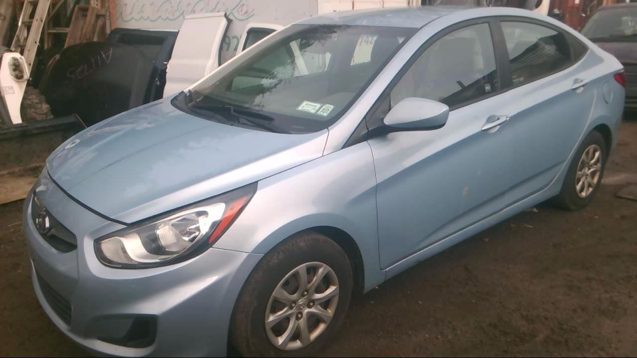 Audio Equipment Radio AM-FM-stereo-CD-MP3 US Market Fits 12-14 ACCENT 801652