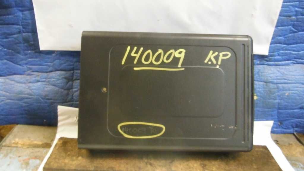 99 00 01 BMW 740I AUDIO EQUIPMENT REMOTE CD CHANGER TRUNK MUSIC 274282