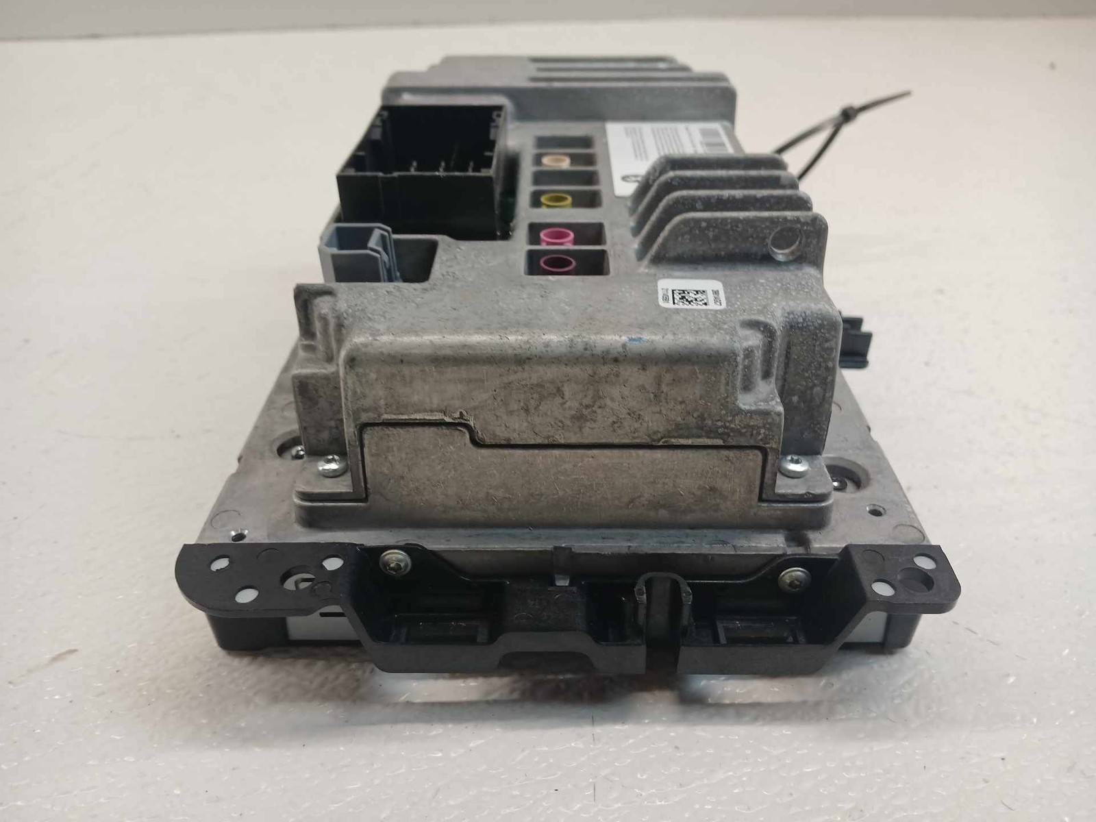 15 Jeep Cherokee Radio Receiver 8.4 Display Screen ID RA3 *May Need Programming*