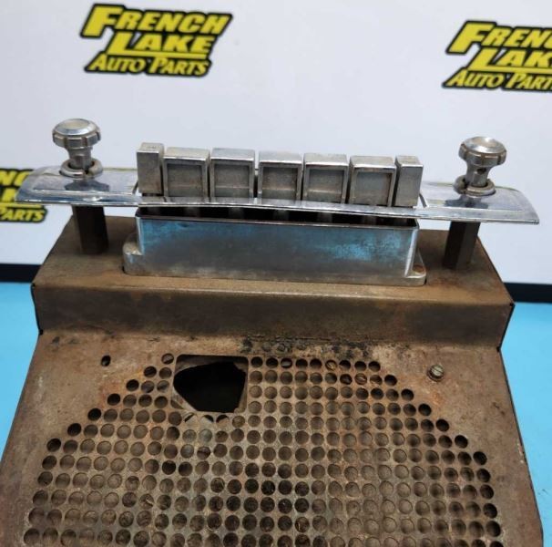 AM/PB RADIO FOR PARTS FITS 1948 CADILLAC 1080382