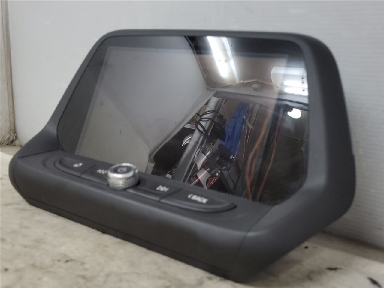 2016 CAMARO SS 8.0 RADIO DISPLAY SCREEN AMBIENT LIGHT STRIP 84015998