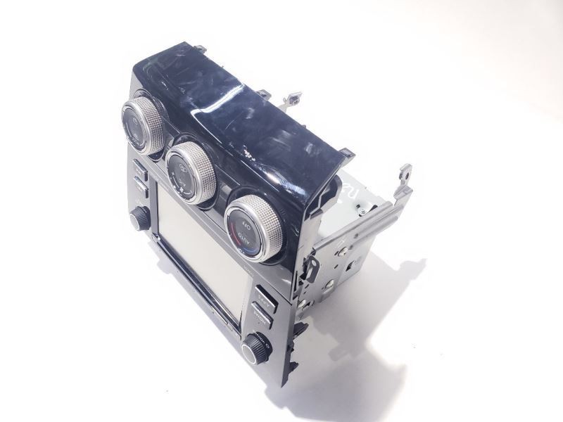 Radio Audio NO Navigation Option With Bezel And Temperature Control OEM 16 WRX