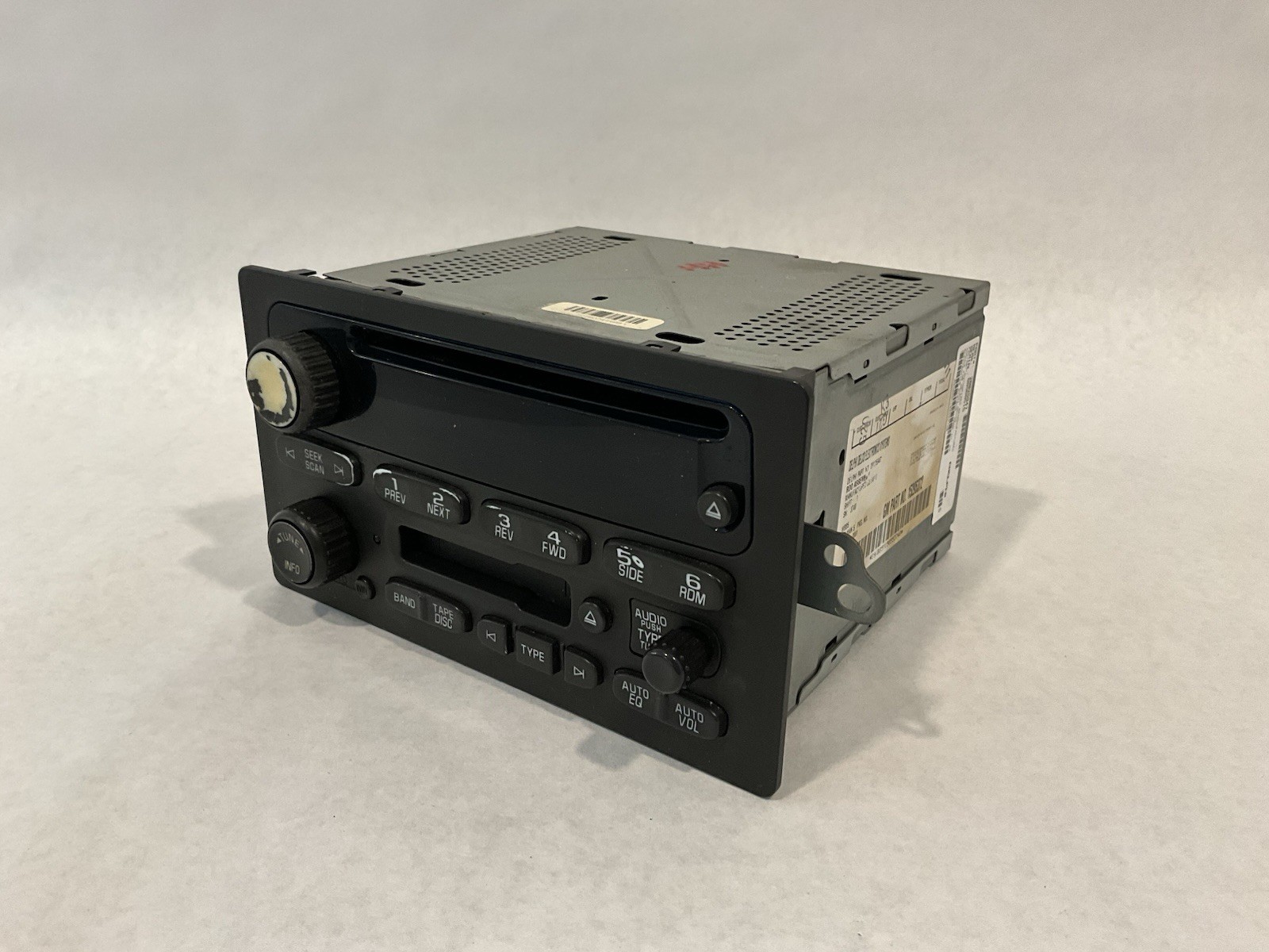2003-2005 GMC Yukon XL Radio CD Cassette Player 15295372 Faded Tested OEM