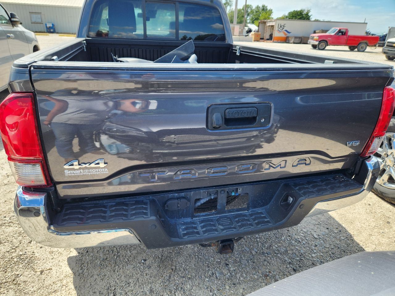 2018-2019 Toyota Tacoma Radio Display and Receiver