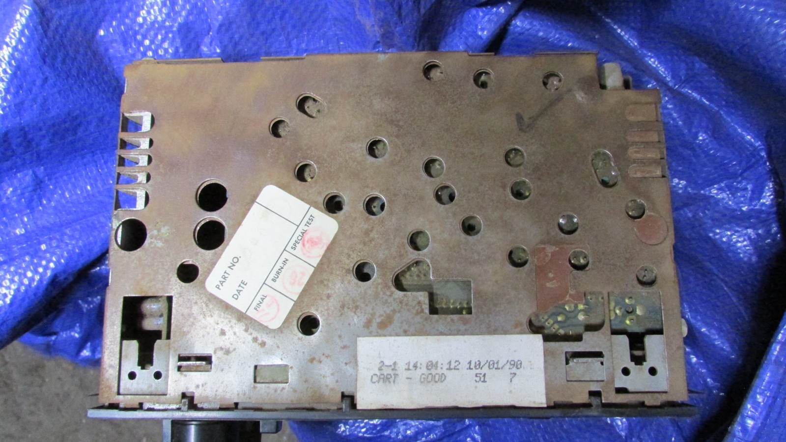1990-1992 Camaro Z28 RS Yellow Print Delco AM FM Radio CASSETTE Player GM OEM