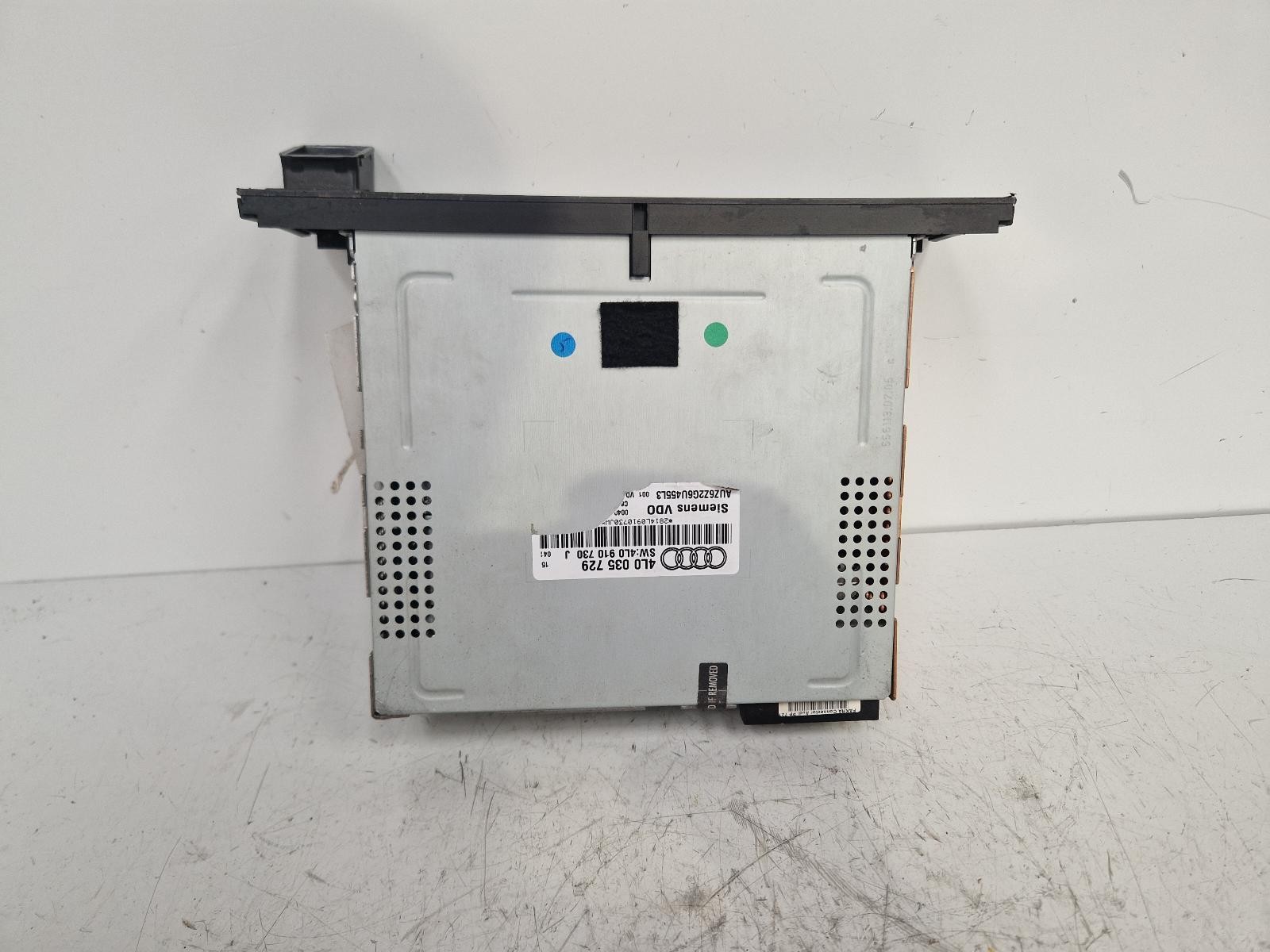 AUDI Q7 TDI 4L MK1 2007 RADIO STEREO HEAD UNIT CD