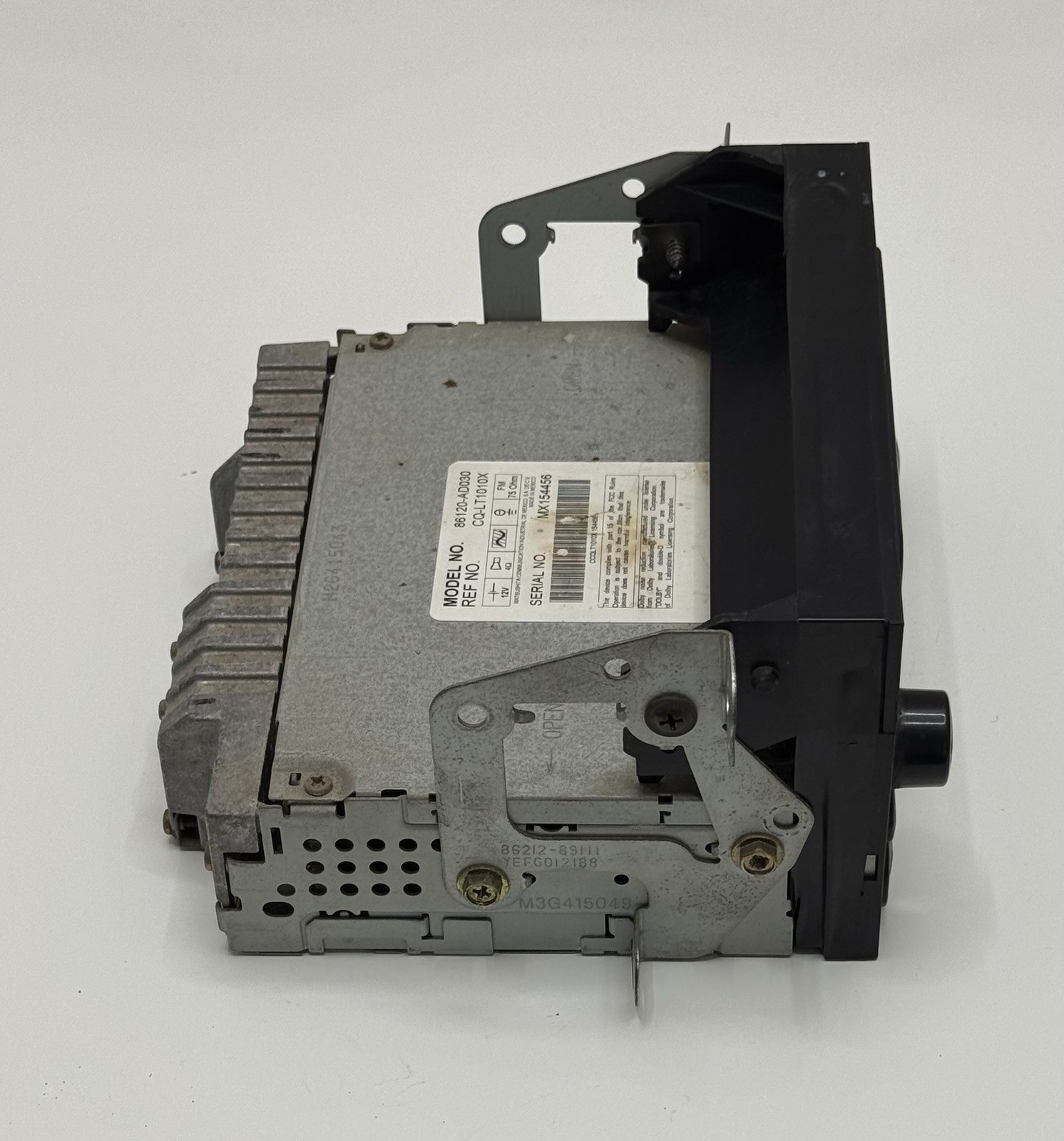 OEM 2000-2004 Toyota Tacoma AM/FM Cassette Radio CD Controller 86120-AD030