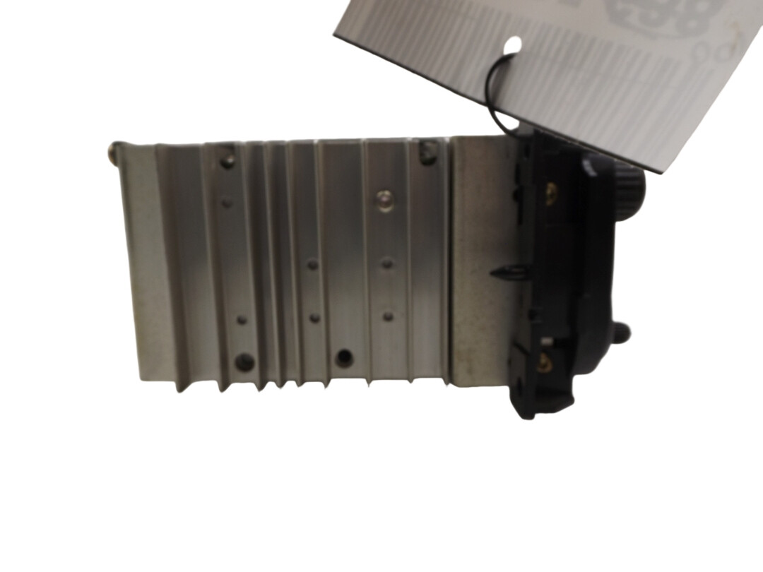 1999-2004 Jeep Grand Cherokee Radio Unit Used OEM P05064354A1