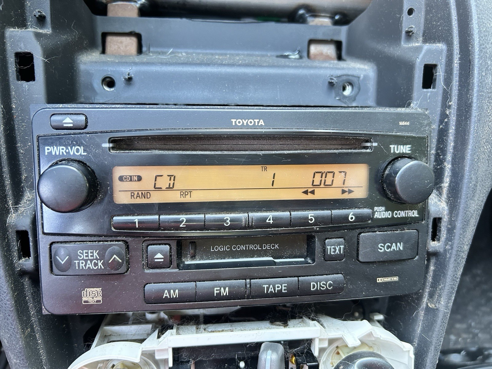 2003 2004 2005 Toyota Celica Rav 4 Matrix 4Runner Radio CD Cassette OEM 16844