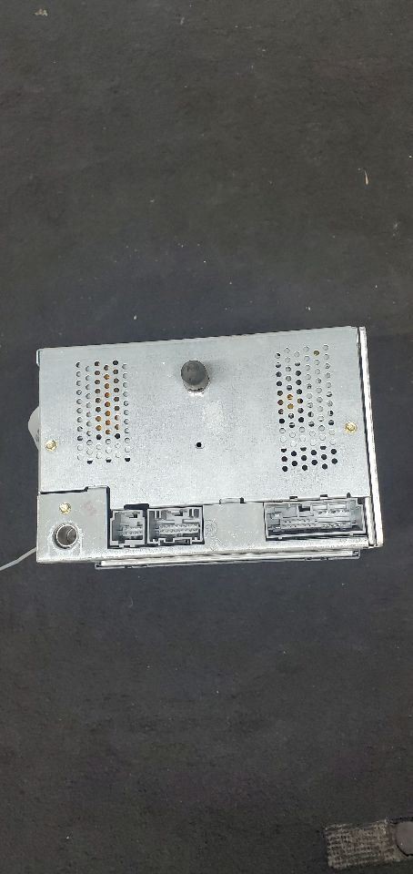 Audio Equipment Radio Receiver AM-FM-6 CD-MP3 Player Fits 06 MUSTANG 1188931