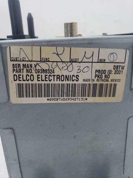 2000 Buick LeSabre Radio Stereo Receiver OEM 587452