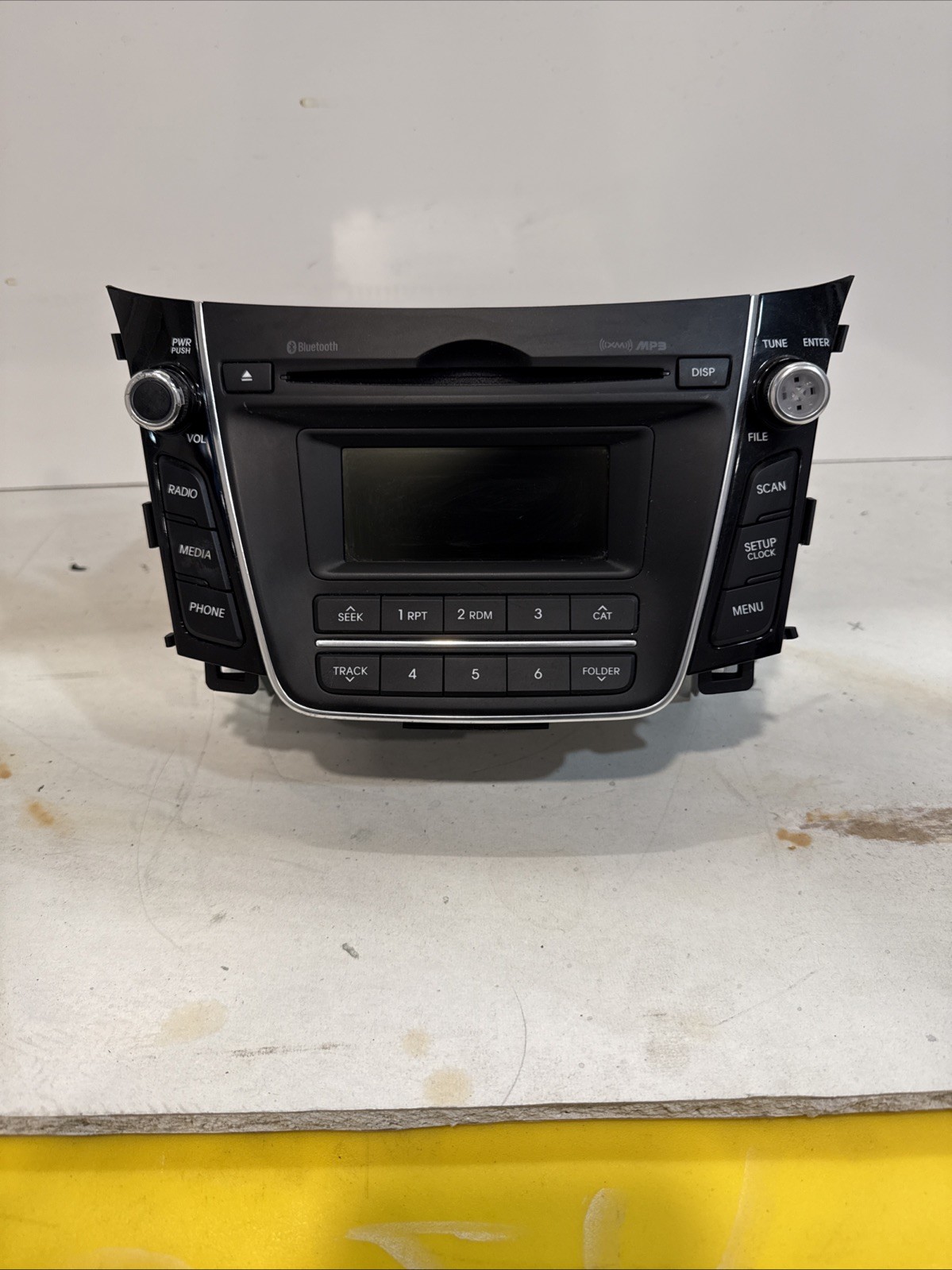 2014-2017 Hyundai Elantra OEM Factory Stereo w CD & Bluetooth. Model AC1B2A5AN.
