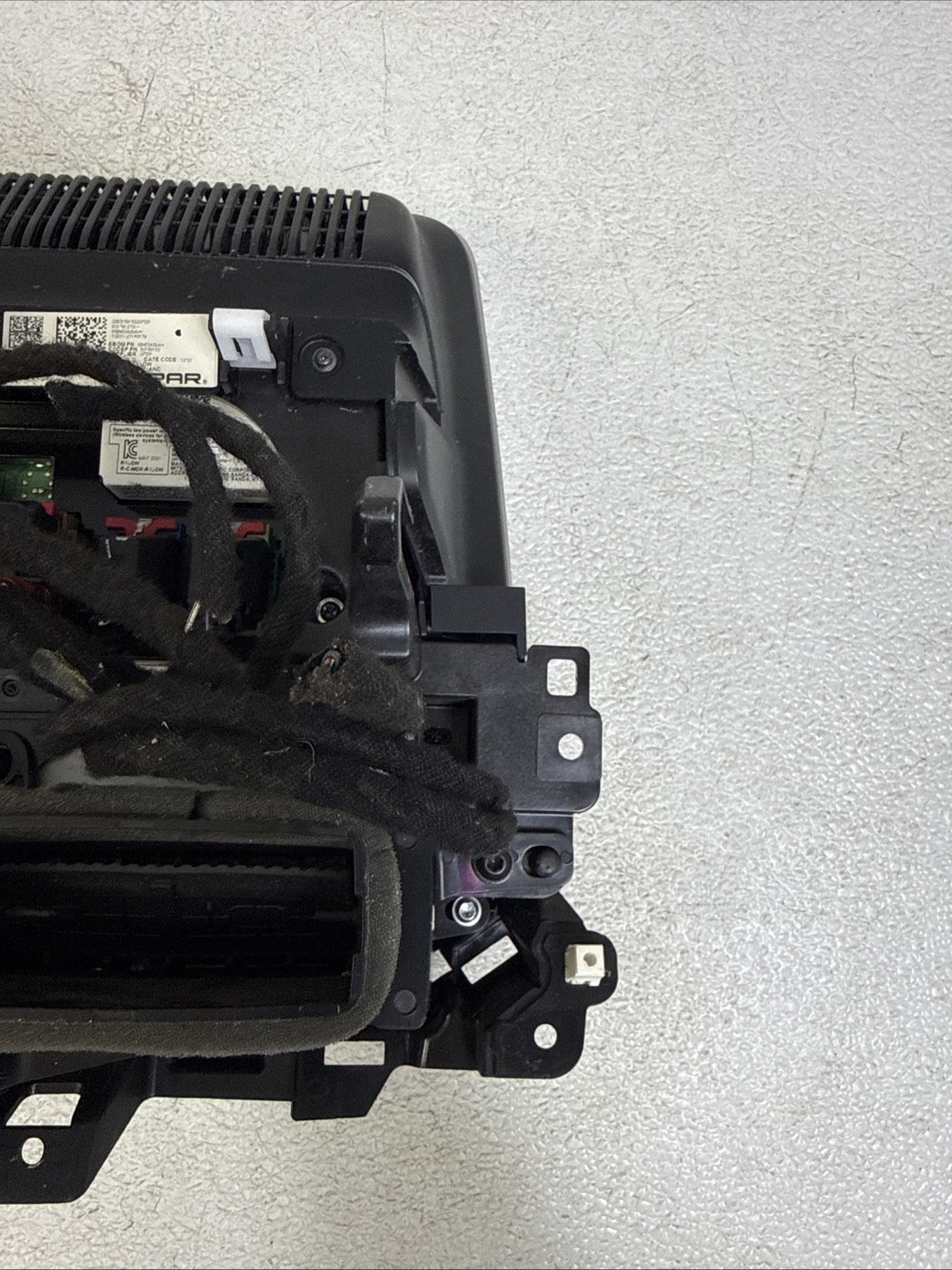 2022-2025 Jeep Compass 8.40 Touchscreen Display Receiver 68453429AI OEM