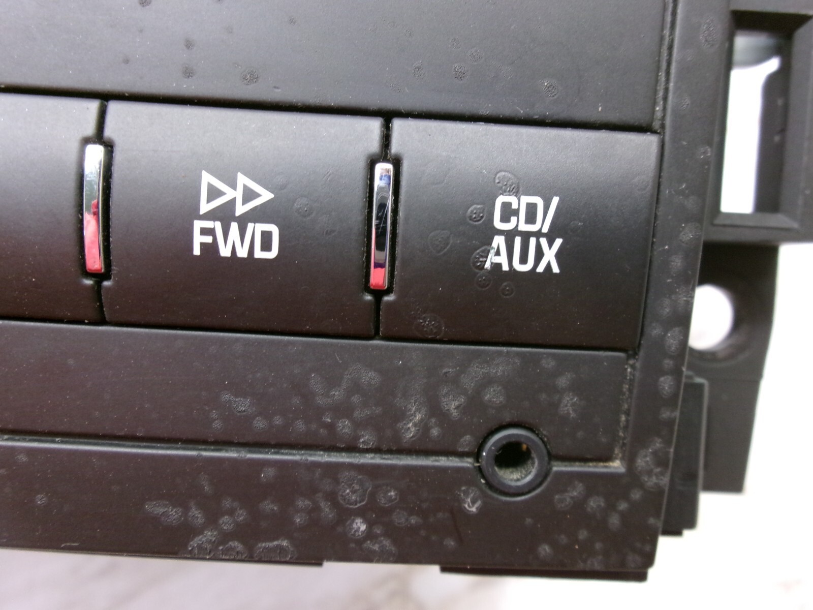 20934593 10 11 12 13 Express Tahoe Silverado AM FM Stereo Radio CD MP3 Player
