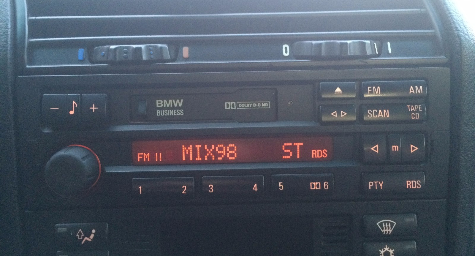 BMW C43 BUSINESS RADIO STEREO E30 E31 E32 E34 E36 318 325 540 840 M3 Z3 CODE