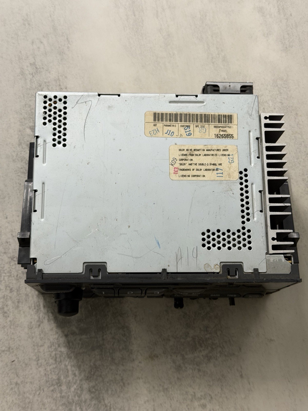 Delco Electronics AM/FM Cassette Car Radio Model 16265855 Theftlock Untested