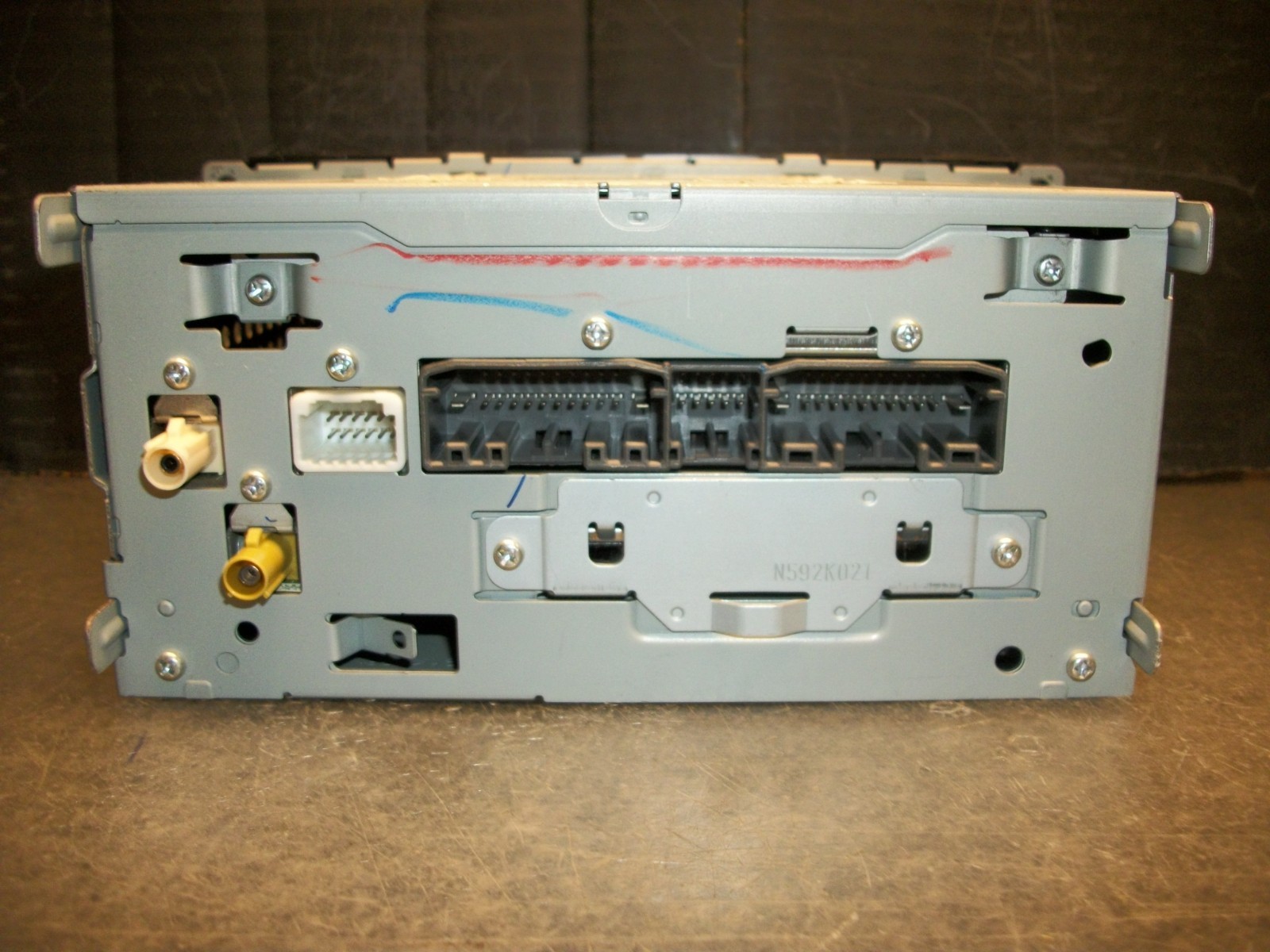 13 14 15 16 17 18 CARAVAN TOWN & COUNTRY SAT Radio CD RBZ UCONNECT P68368207AA
