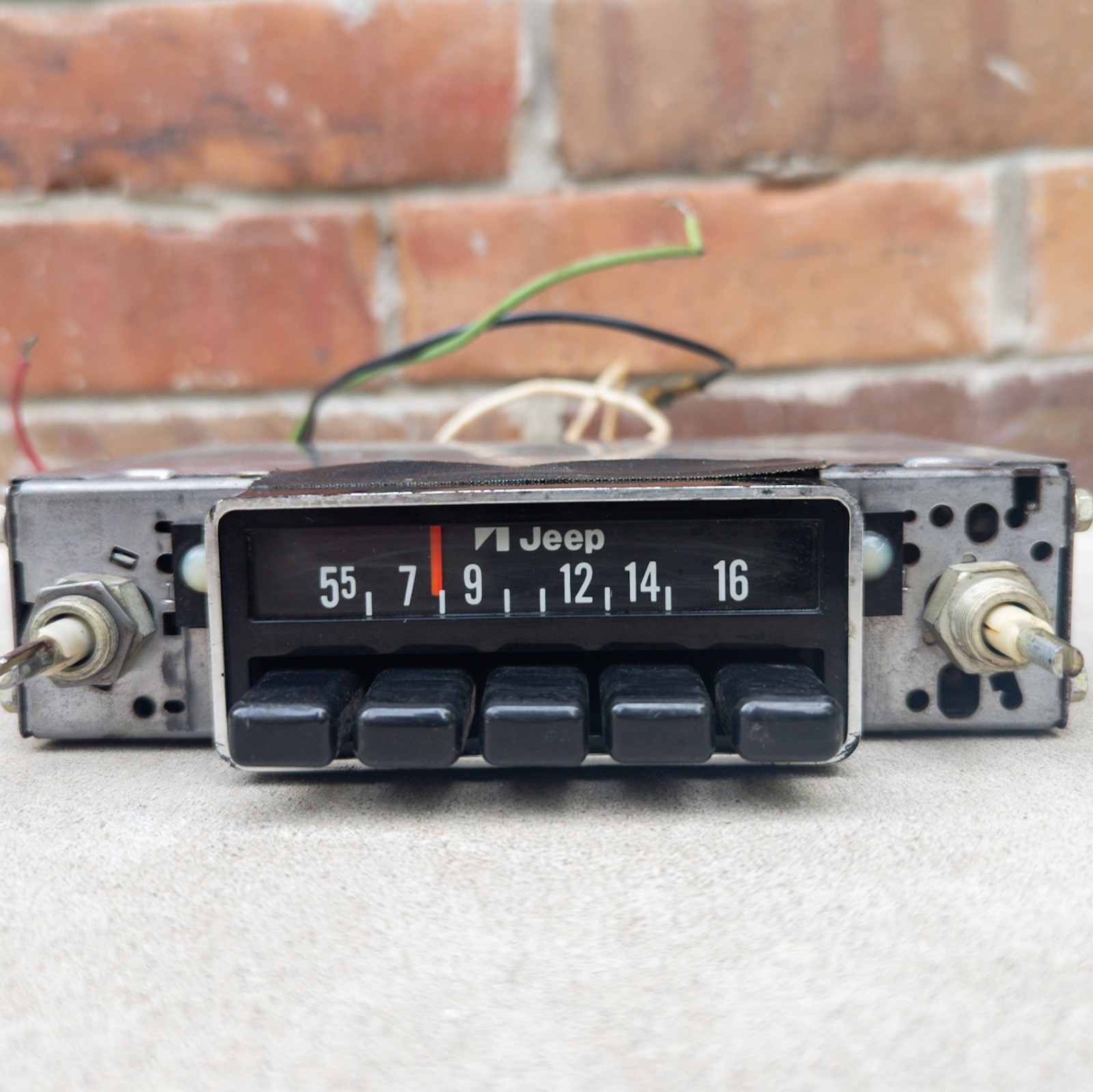 Vtg 1976 OEM Jeep CJ AM Car Stereo 5JC1602 (5355092) Replacement – Not Tested