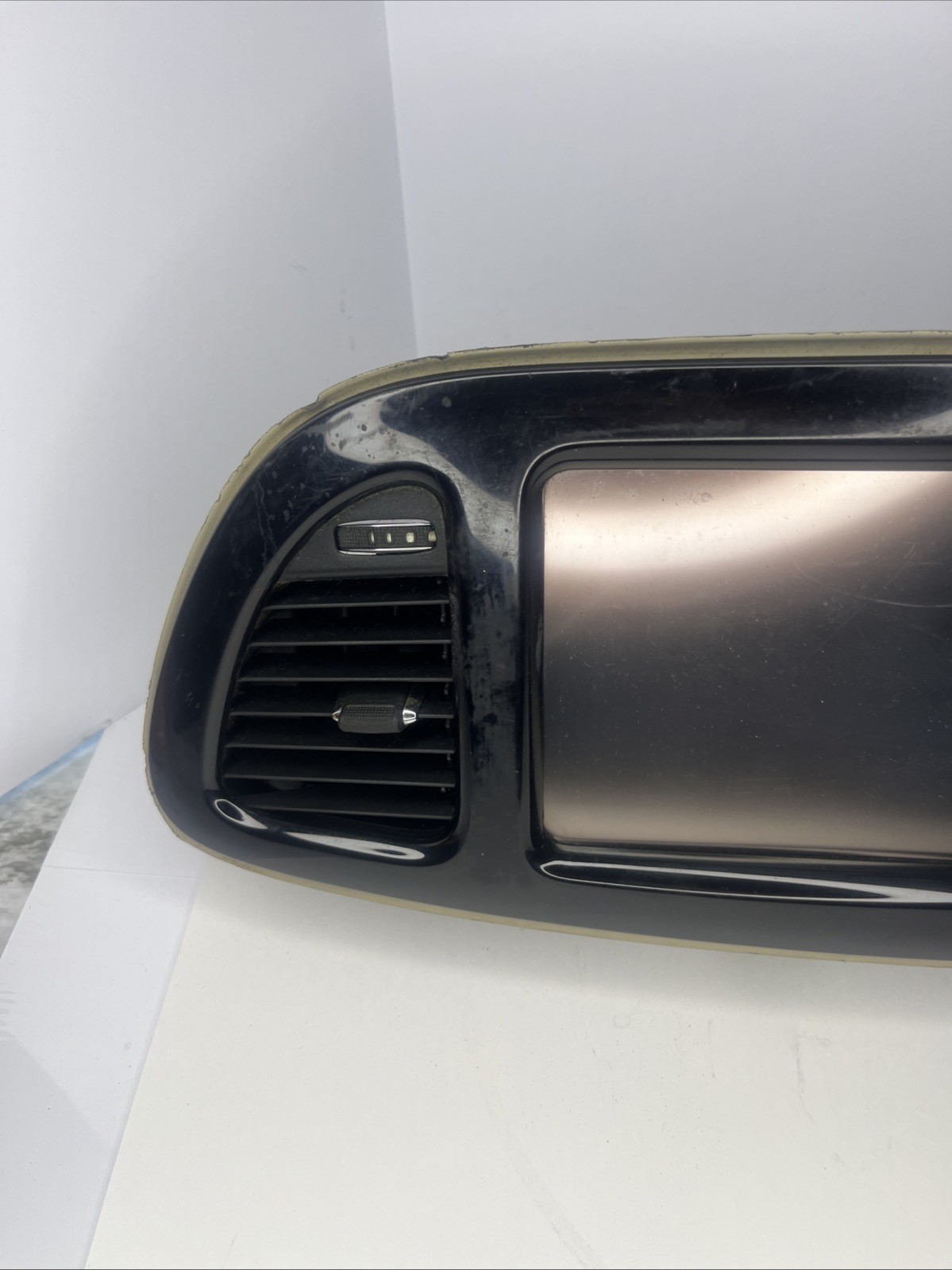 2013-2016 Dodge Dart 8.4” Uconnect Radio Display Screen 05091143AE OEM