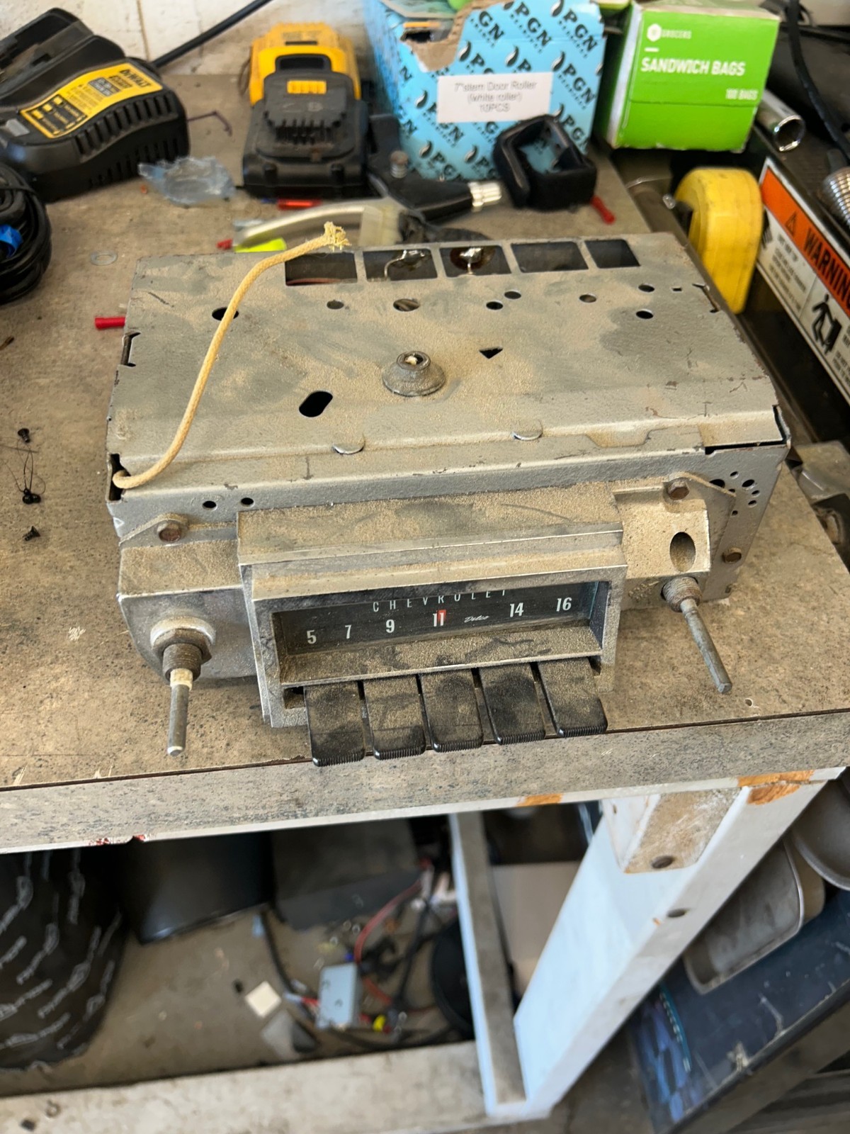 Unknown Chevy Radio
