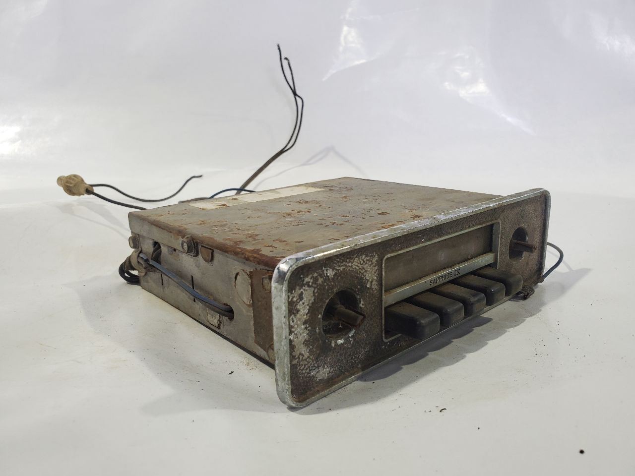 1968 1970 Volkswagen Beetle OEM Sapphire IX Not Tested Radio Sold As Is