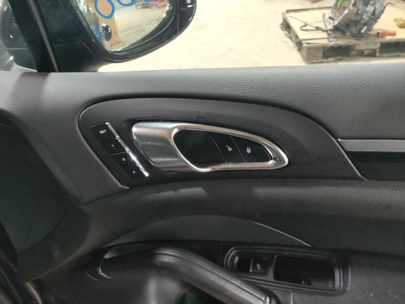 Audio Equipment Radio Receiver Control Unit Fits 17-18 PORSCHE CAYENNE 526594